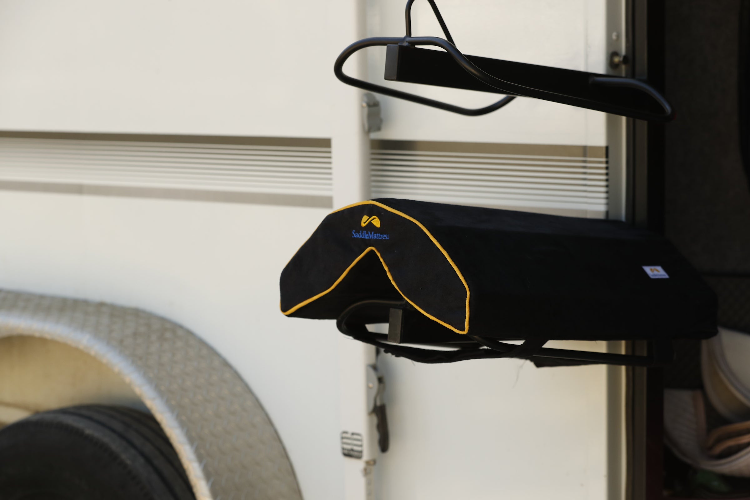 SaddleMattress Vertex - Personalized in Black
